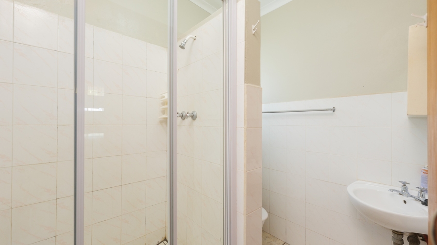 5 Bedroom Property for Sale in Struisbaai Western Cape